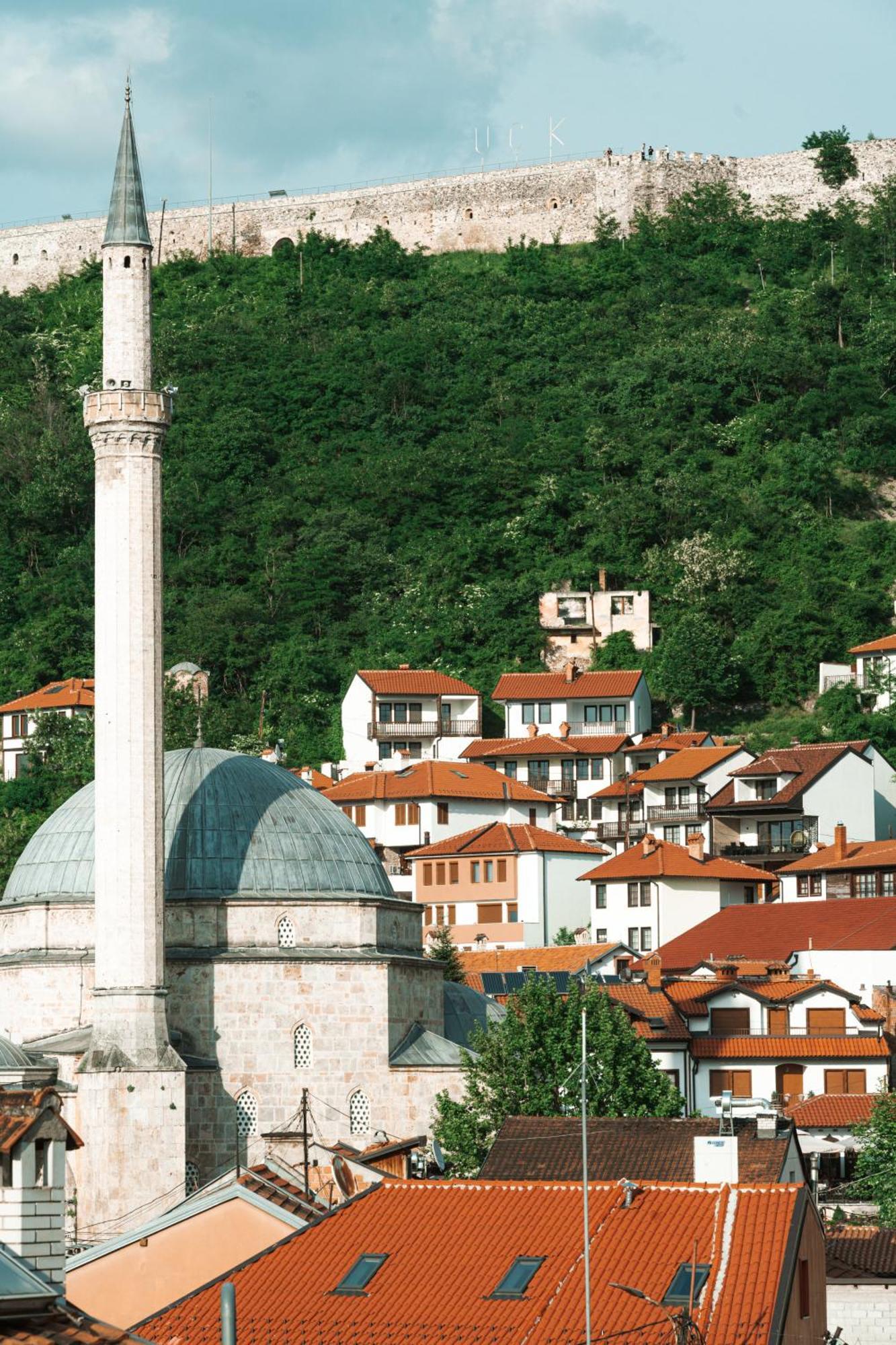 Hotel Centrum Prizren Exterior photo