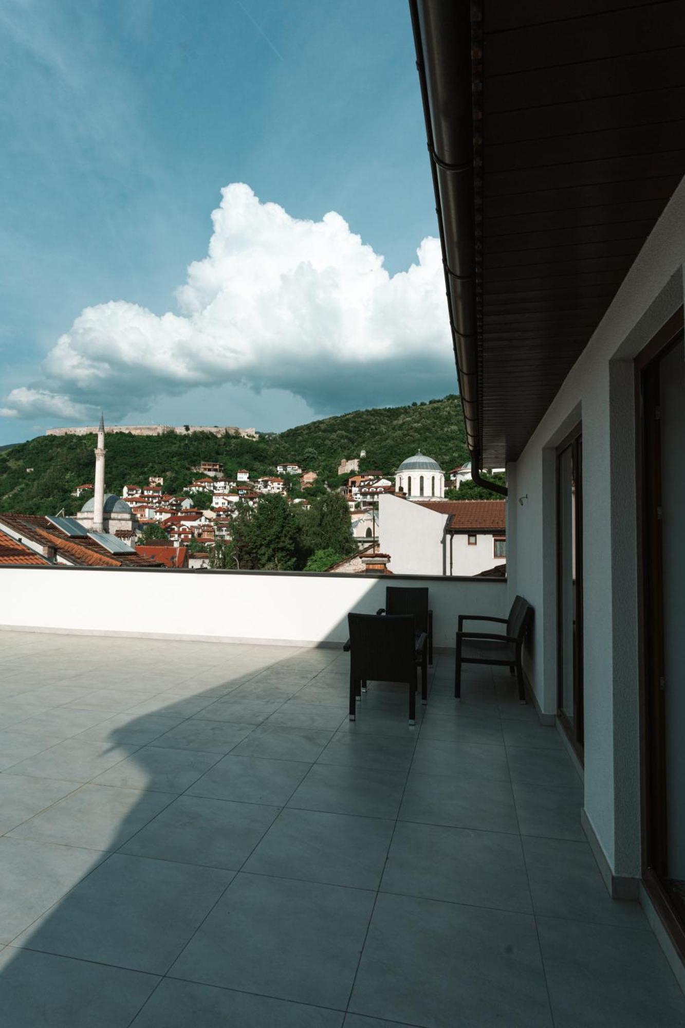 Hotel Centrum Prizren Exterior photo
